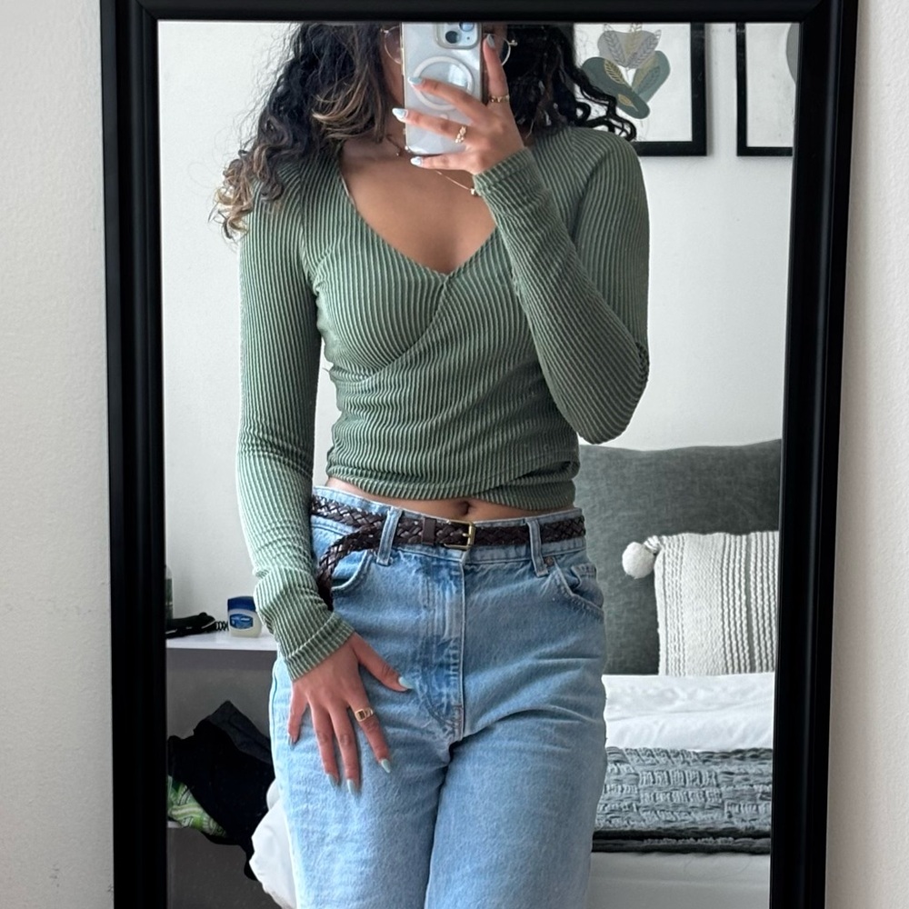 Hollister Olive Ribbed Tee